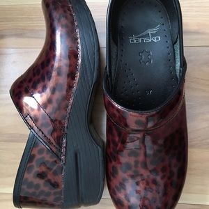Dansko nursing clogs